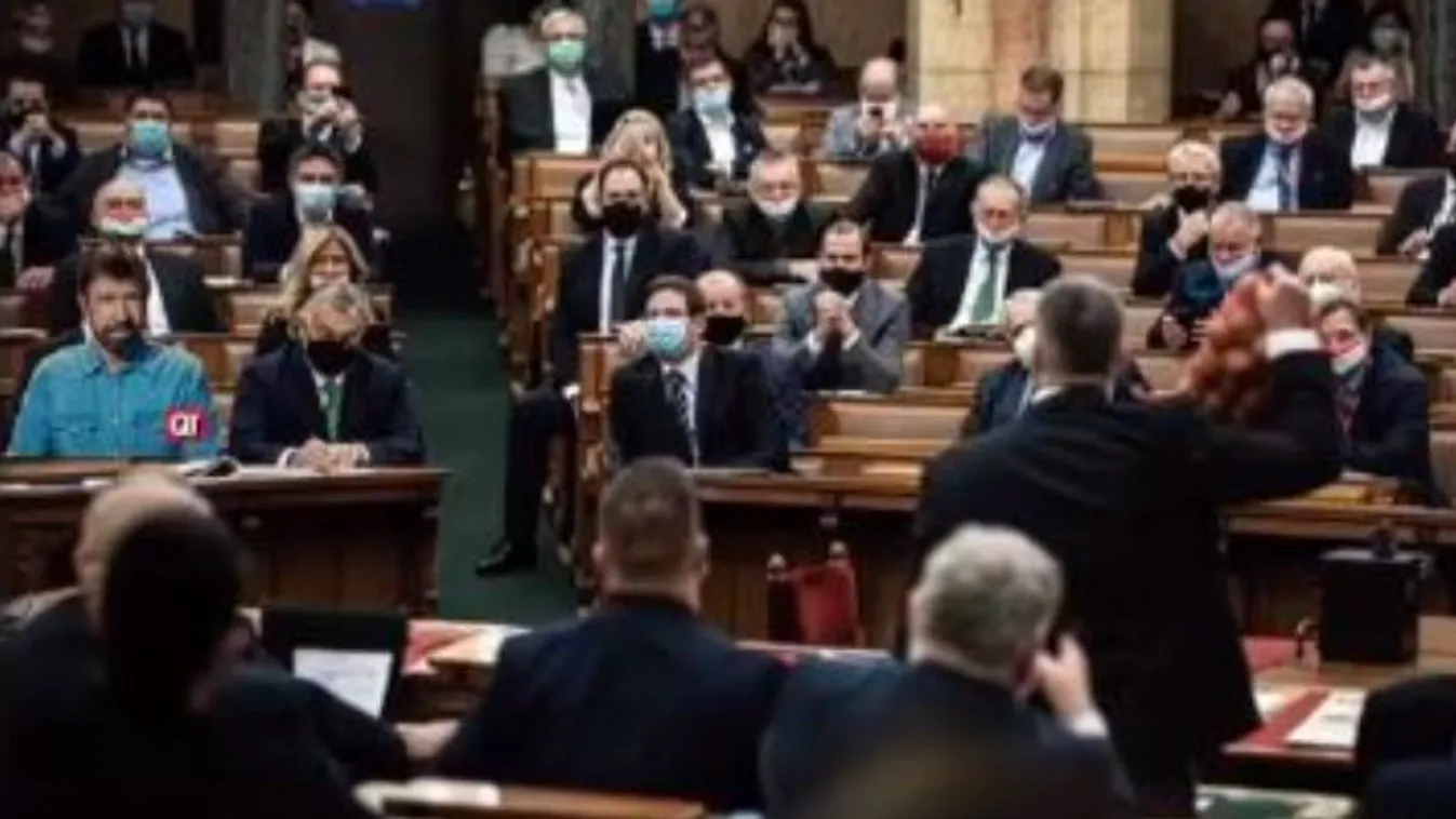 Chuck Norris is csóválta a fejét Jakab Péter krumplis zsákja miatt