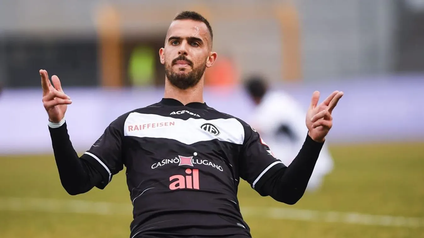 Meglepő átigazolás: sztárklubba szerződött a magyar válogatott focista