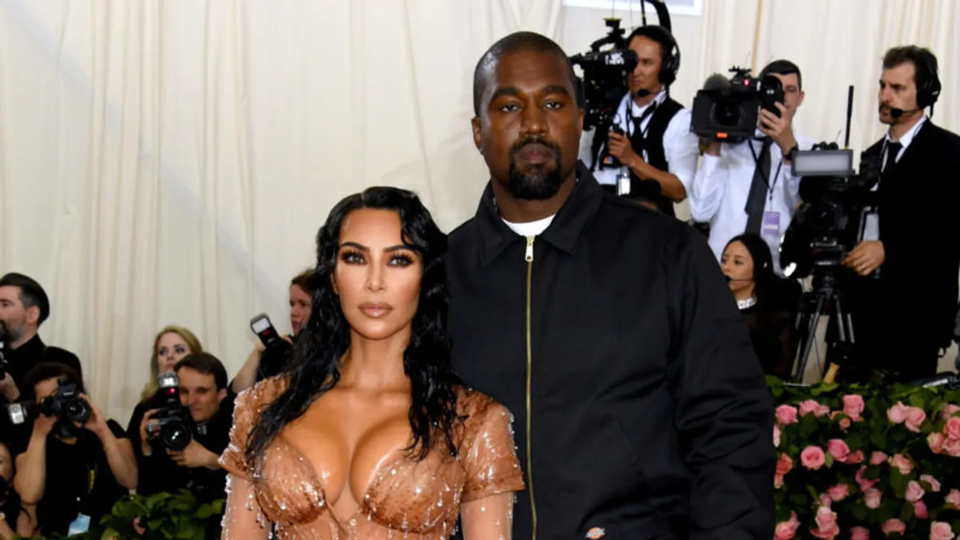 Olyan méregdrága ajándékot kapott Kim Kardashian, amilyet még senki - Videó