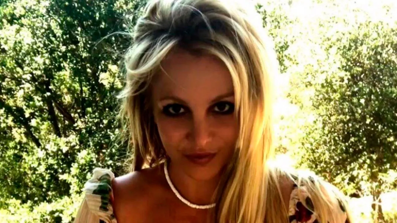 Mi lett veled, Britney? Sokkoló fehérneműs képet tett közzé az énekesnő