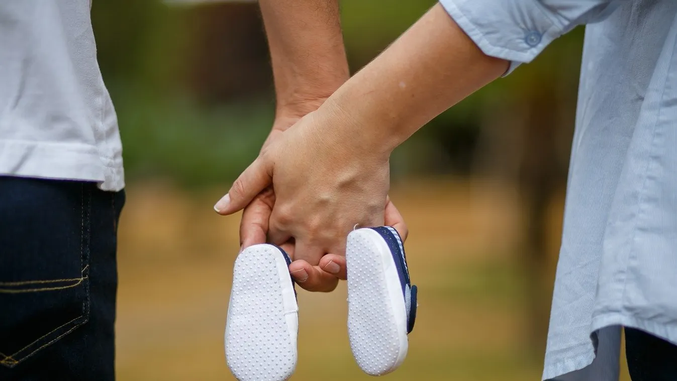 Végre kiderült, milyen gyakran kell a szex a gyermekáldáshoz