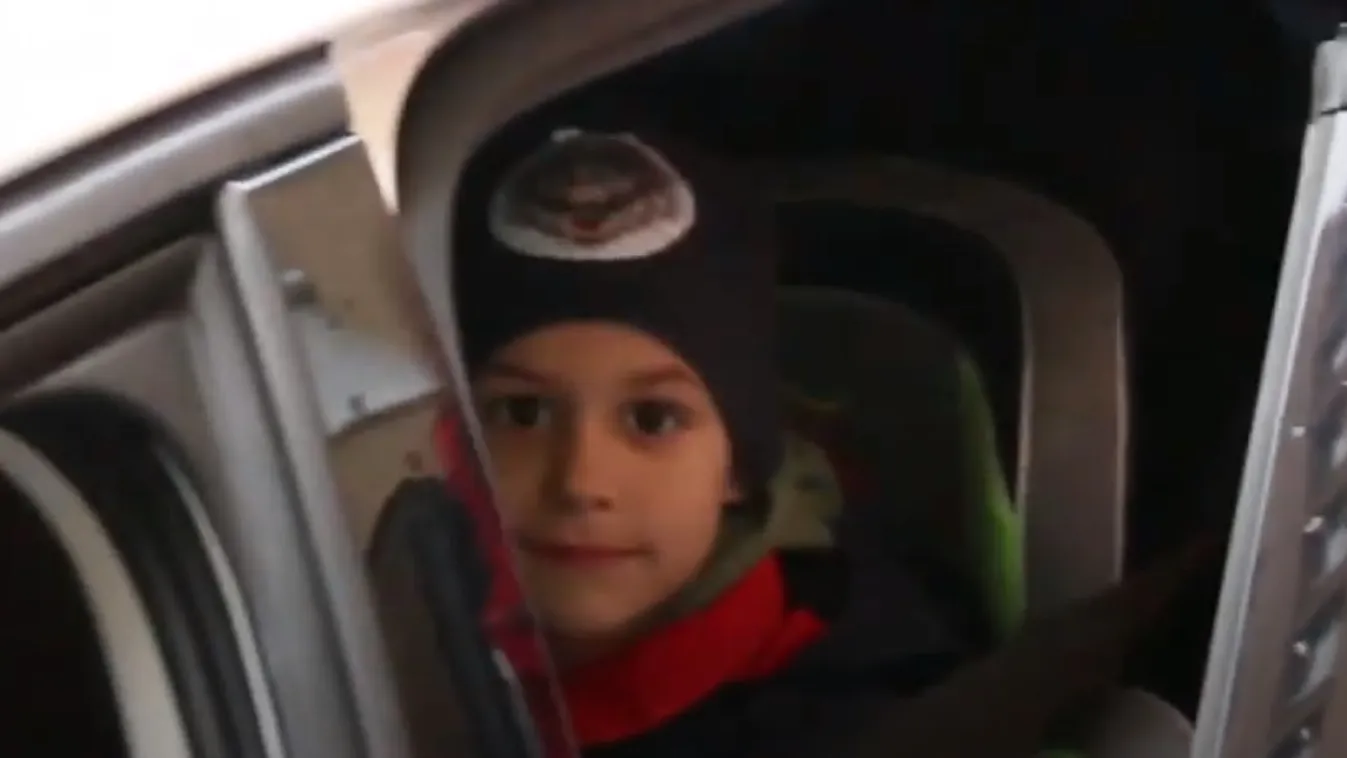 Szívmelengető: valóra váltották a rendőrök a 6 éves Dominik álmát