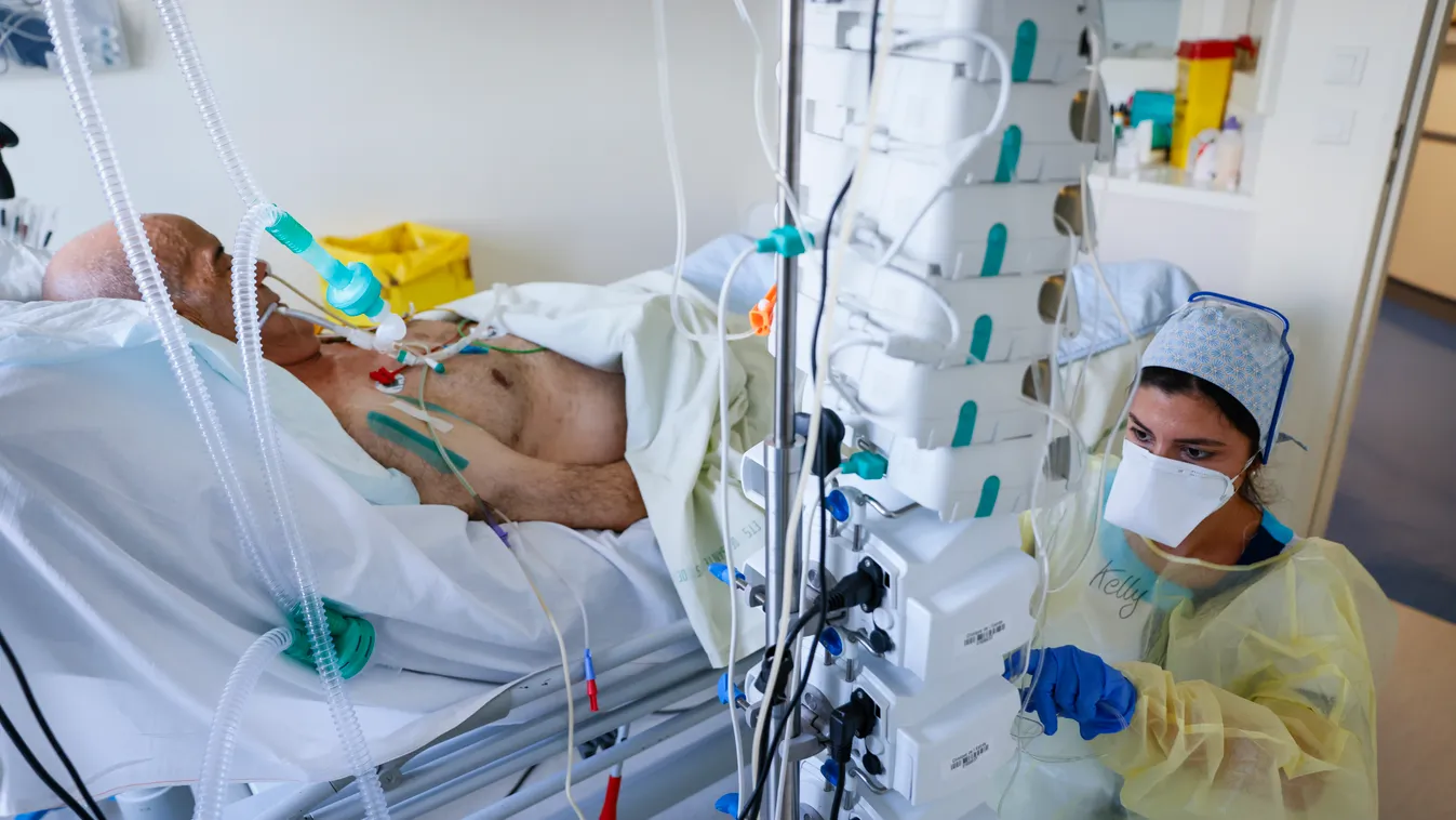 Szemen köpte az ápolónőt egy dühöngő koronavírusos beteg Franciaországban, de dolgoznia kellett tovább