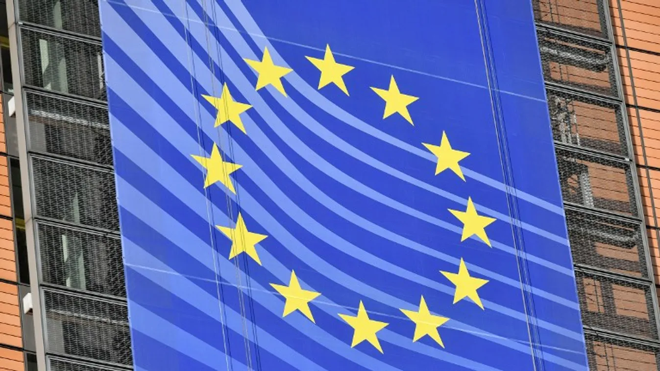 Brüsszelben csak az lehet jogállam, amelyik beengedi a bevándorlókat