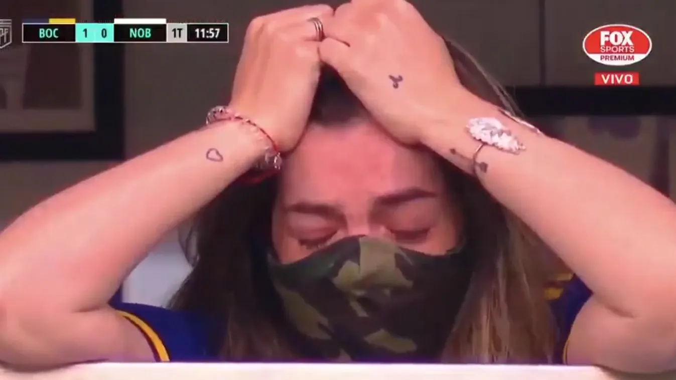 Szívszorító videó Maradona lányáról, keservesen zokogott a lelátón