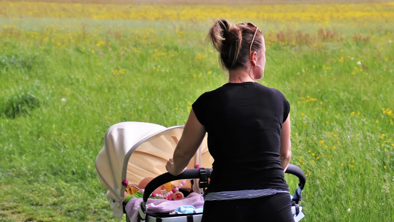 Babakocsit toló anyukát gázolt el a részeg doktornő - és ez még nem minden