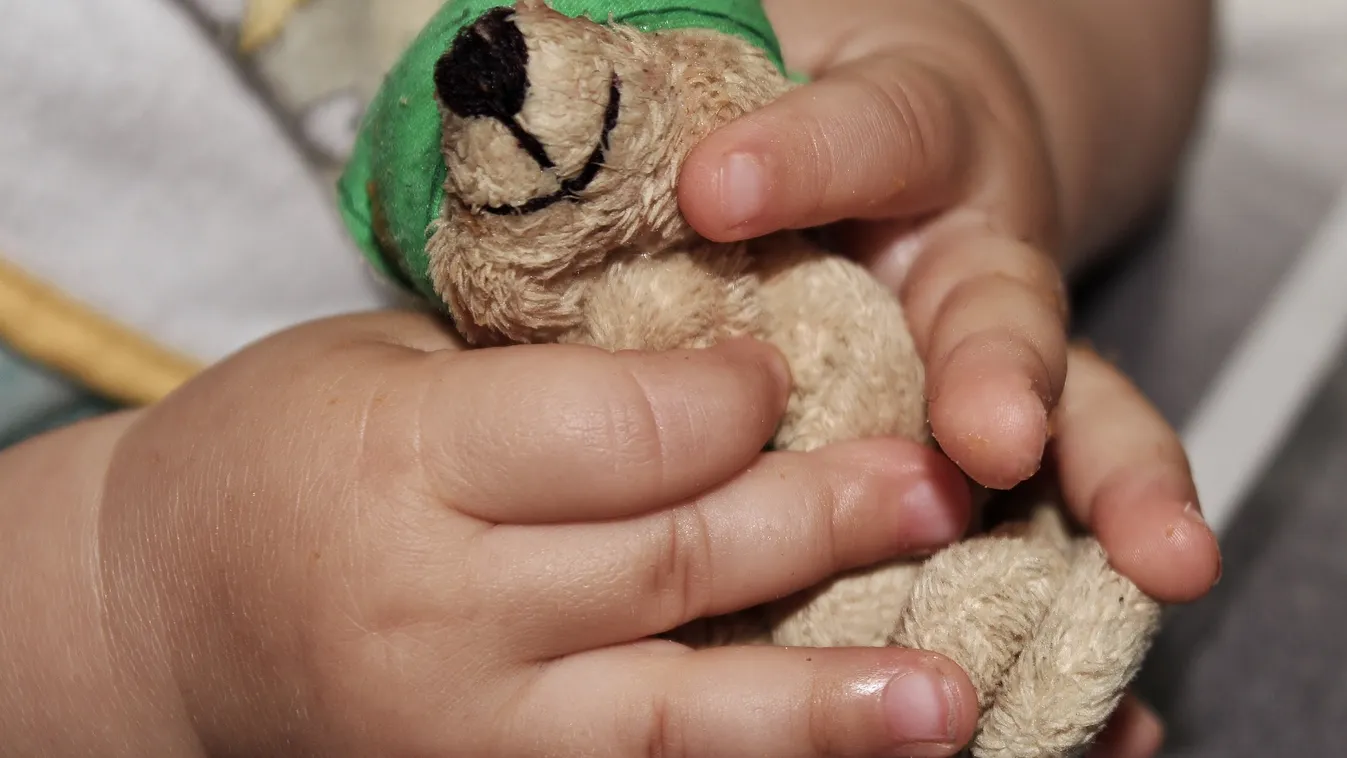 Halálra verte 2 hónapos kisfiát a kegyetlen férfi