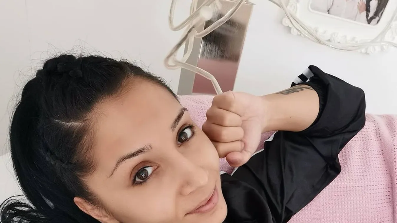 „Nem tudom, mikor lesz vége ennek" - így telnek a fertőzött Nótár Mary napjai