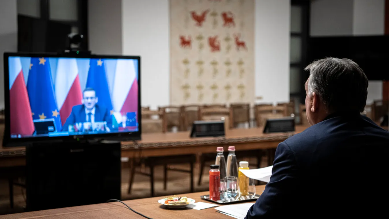 Orbán Viktor a V4-ekkel egyeztetett - Fotók