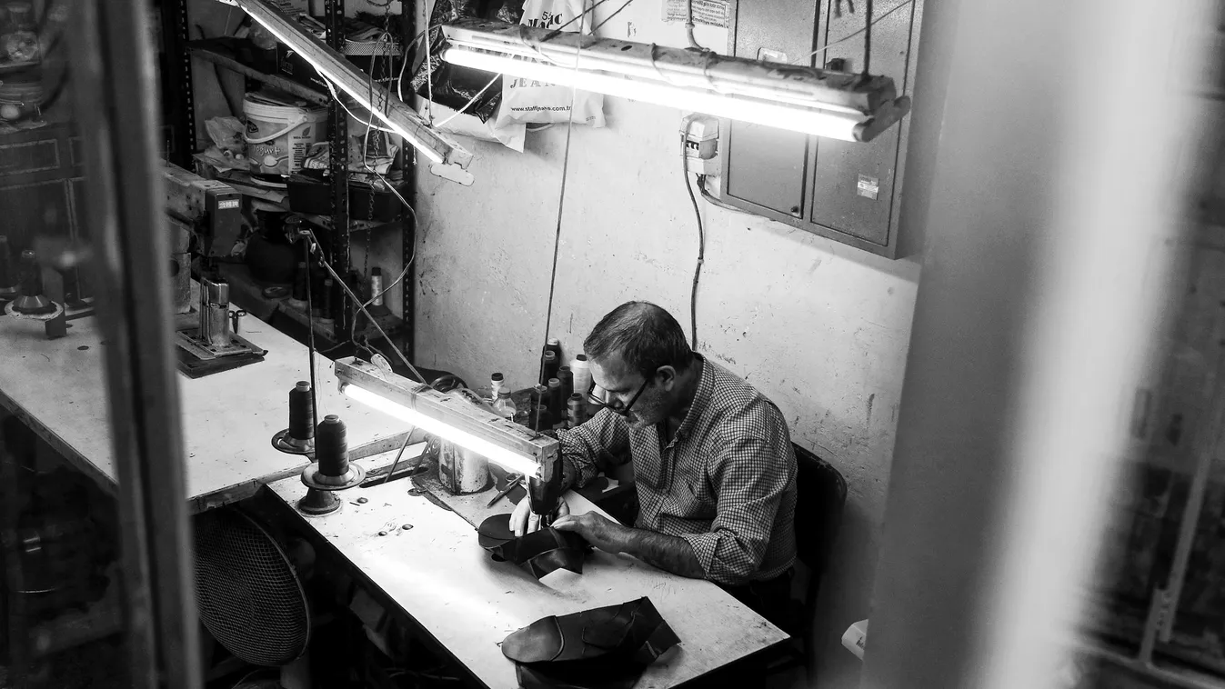 Pénzt kap az a vállalkozás, amely úgy fejleszt, hogy nem rúg ki senkit