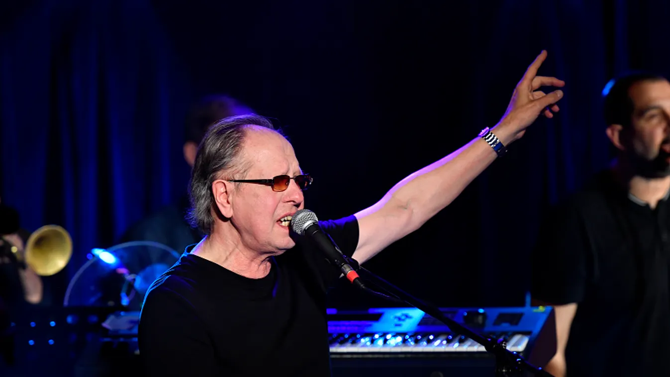 Műsorváltozás: Balázs Fecó sosem látott akusztikus koncertjével emlékezik a közmédia