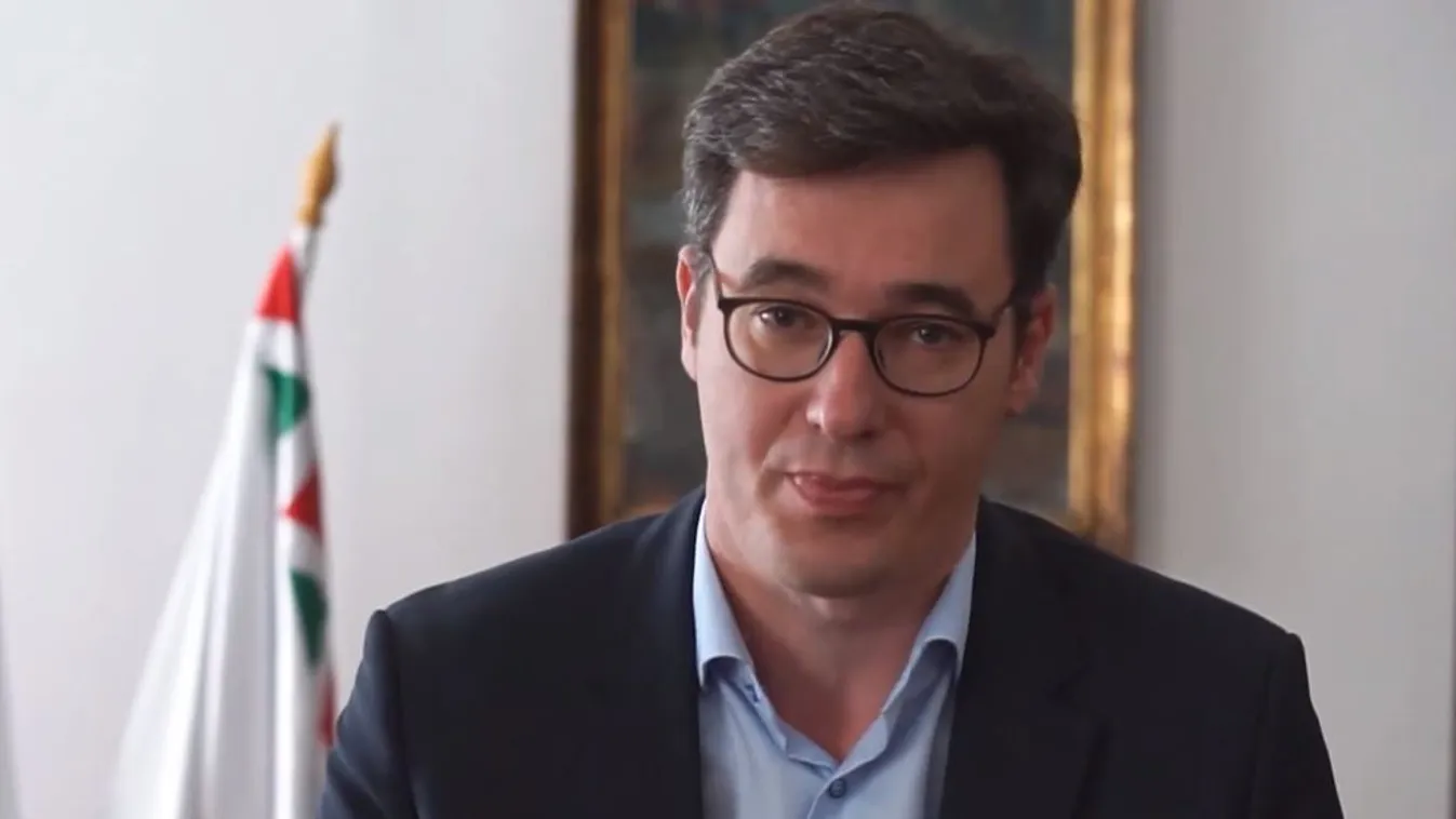 Kormányhivatal: törvénysértő az ingyenes lapokat ellehetetlenítő fővárosi rendelet