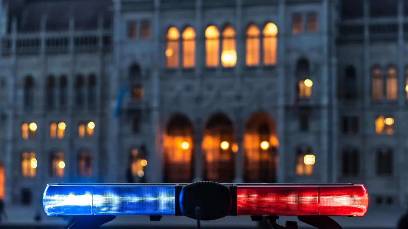 Üvöltöttek a szirénák: durva, mit videóztak le a budapesti éjszakában - Videó