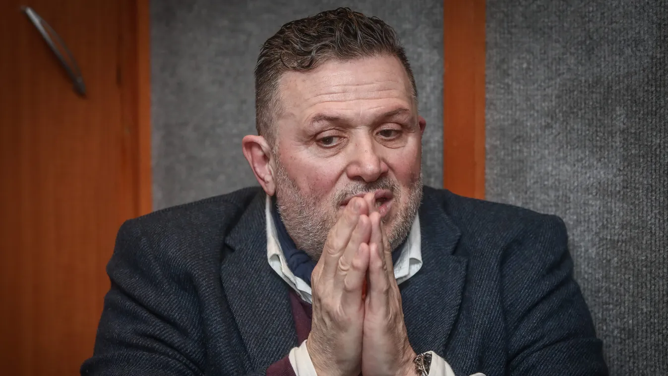 Komoly tervei vannak Lajcsinak: végre együtt töltheti a karácsonyt családjával