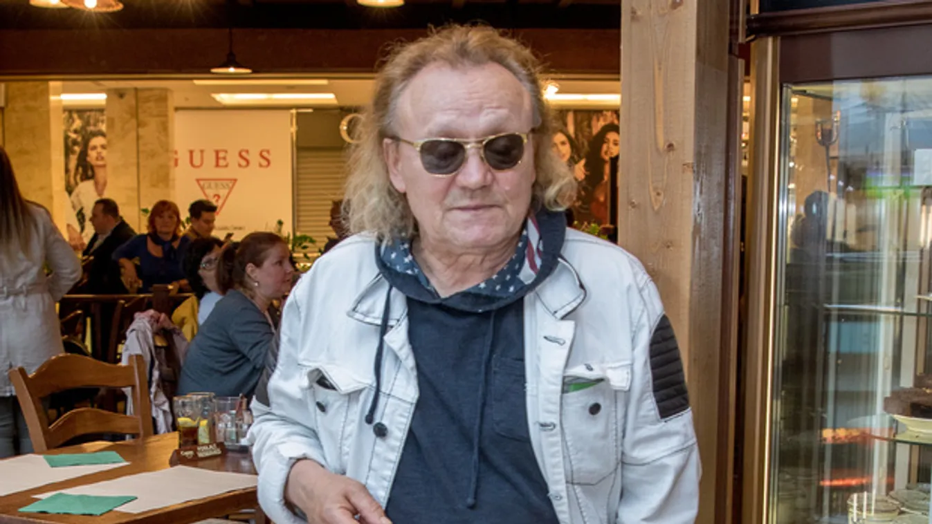 Ritka pillanatban kaptuk lencsevégre Horváth Charlie-t