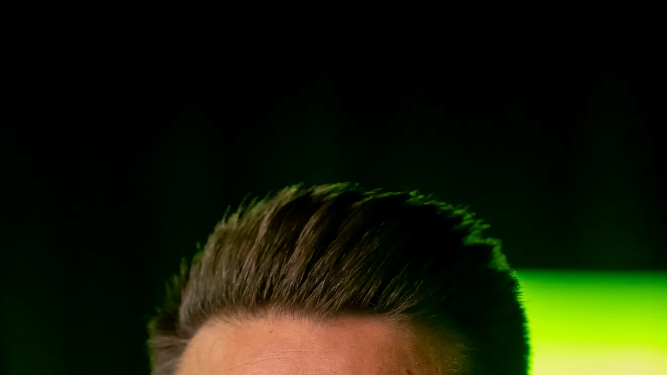 Óriási a licitháború a legendás magyar előadó lemezéért