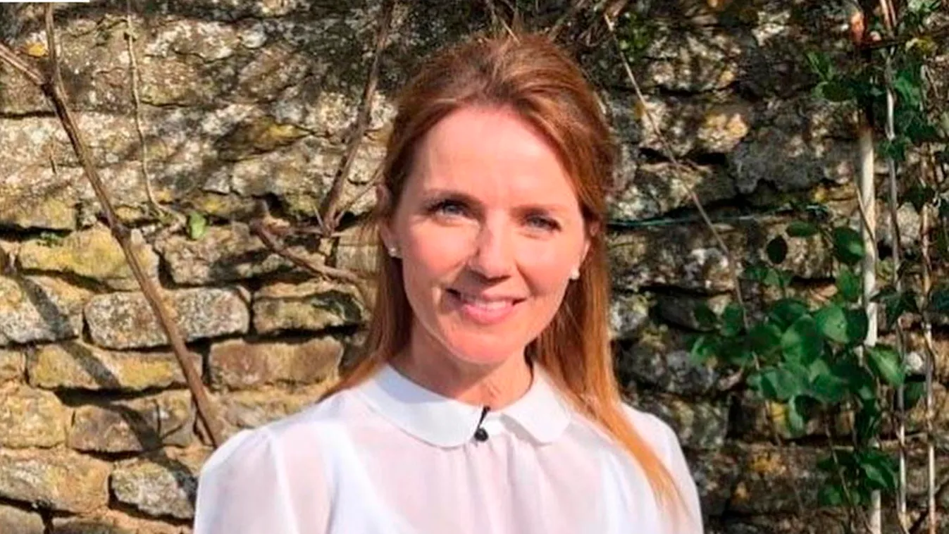 Megrázó vallomás: a színpadon akarták agyonlőni a népszerű énekesnőt