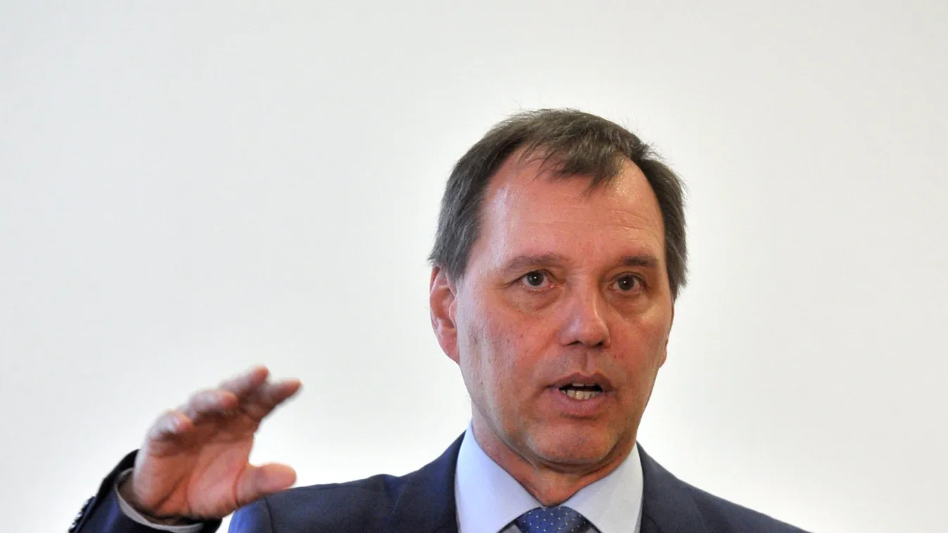 Szlávik: most kell vigyázni azért, hogy a tavasz sokkal jobban telhessen