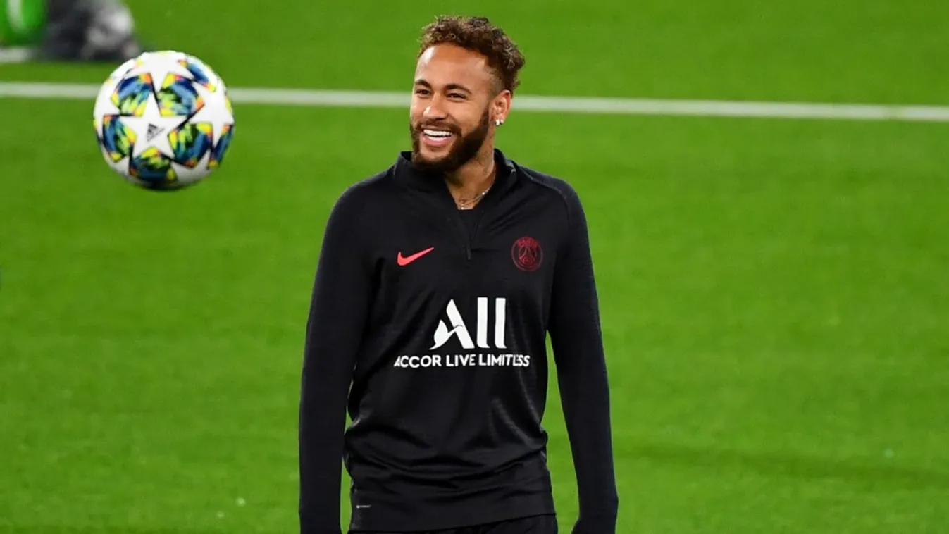 Neymar szerelmes? Ámulatba ejtette ez a modell