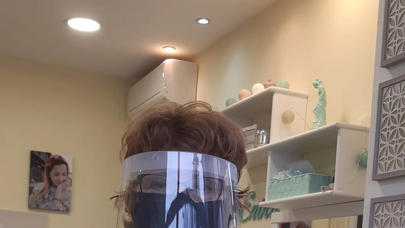 Hősként küzdenek a szépségszalonokban - így várják a vendégeket