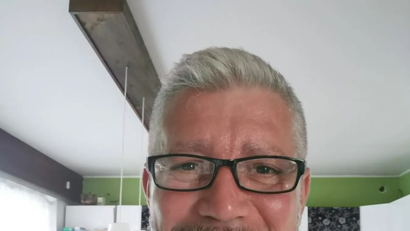 Gyötrelmes éjszakái vannak: pokoli fájdalmakkal küzd a magyar tévés