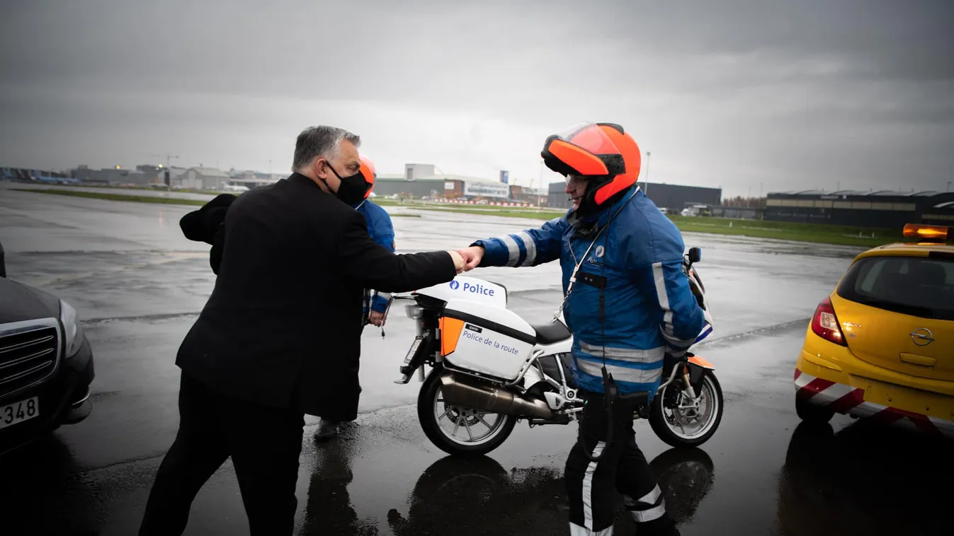 Orbán Viktor hazaindult a történelmi sikert követően - Fotó