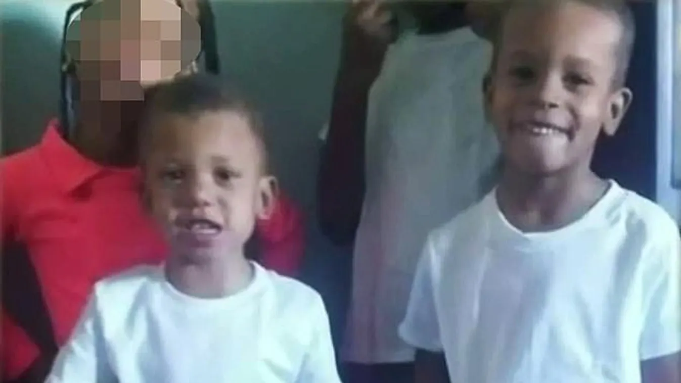 Borzasztó tragédia: a karácsonyfa tövében égett halálra két kisgyerek az ünnepekkor