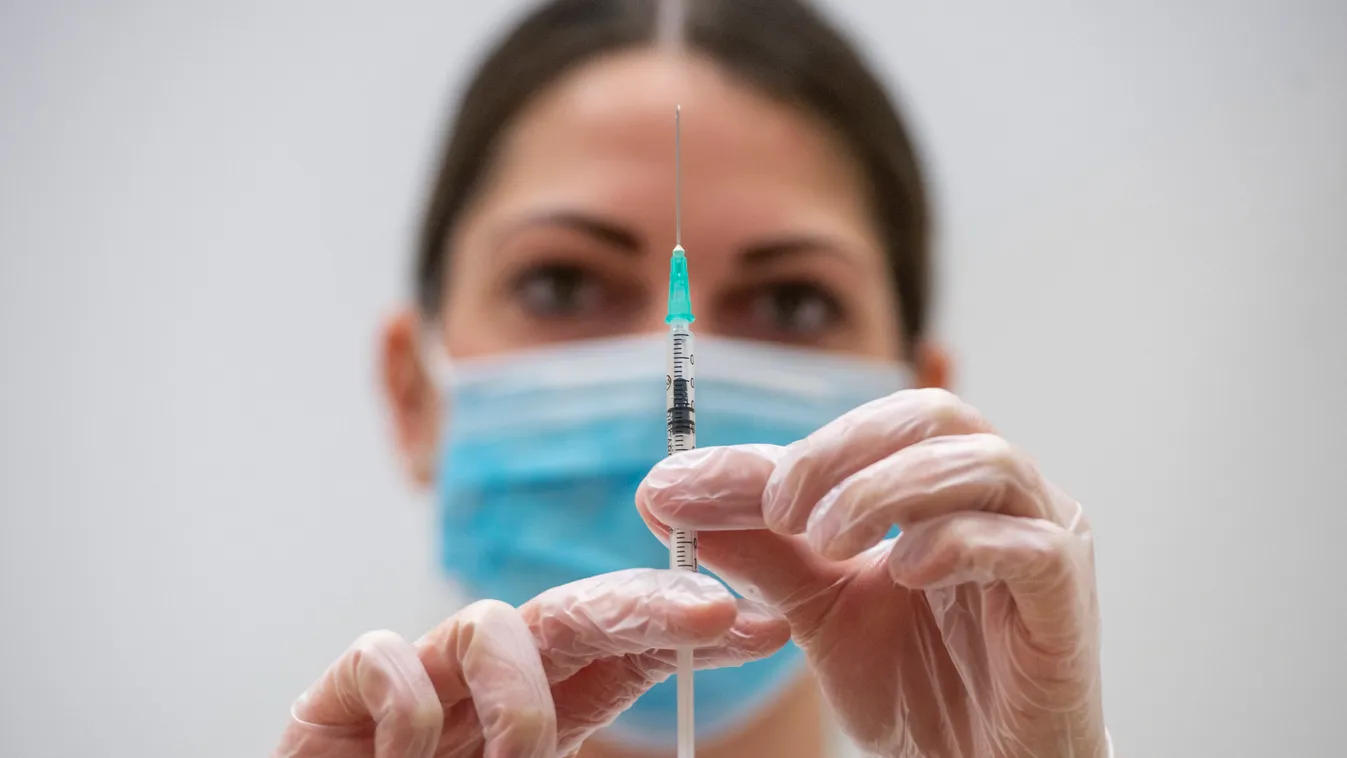 Balassagyarmaton is megkezdték az egészségügyi dolgozók oltását