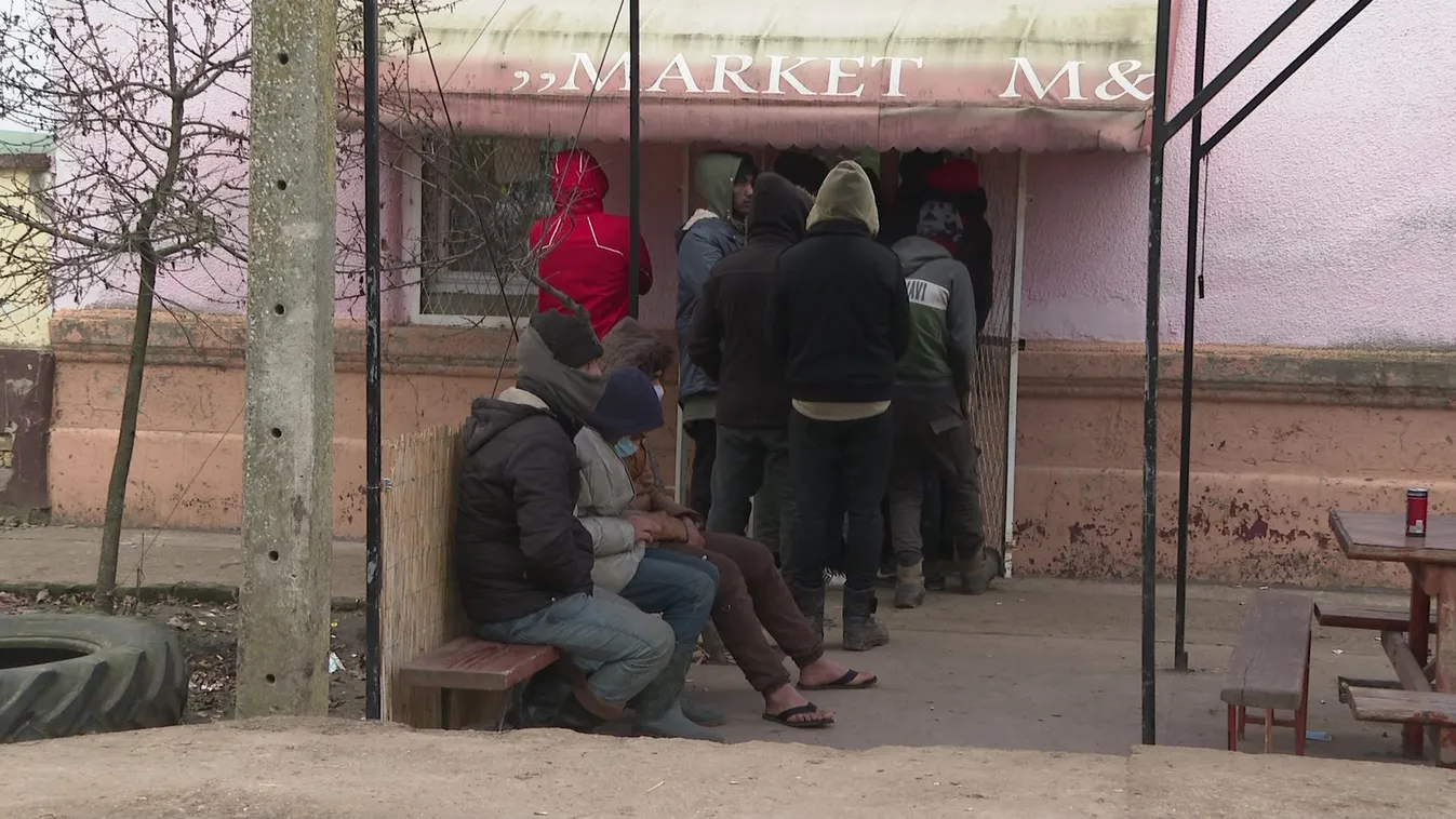Riadalom a déli határon, megszálltak a migránsok két falut