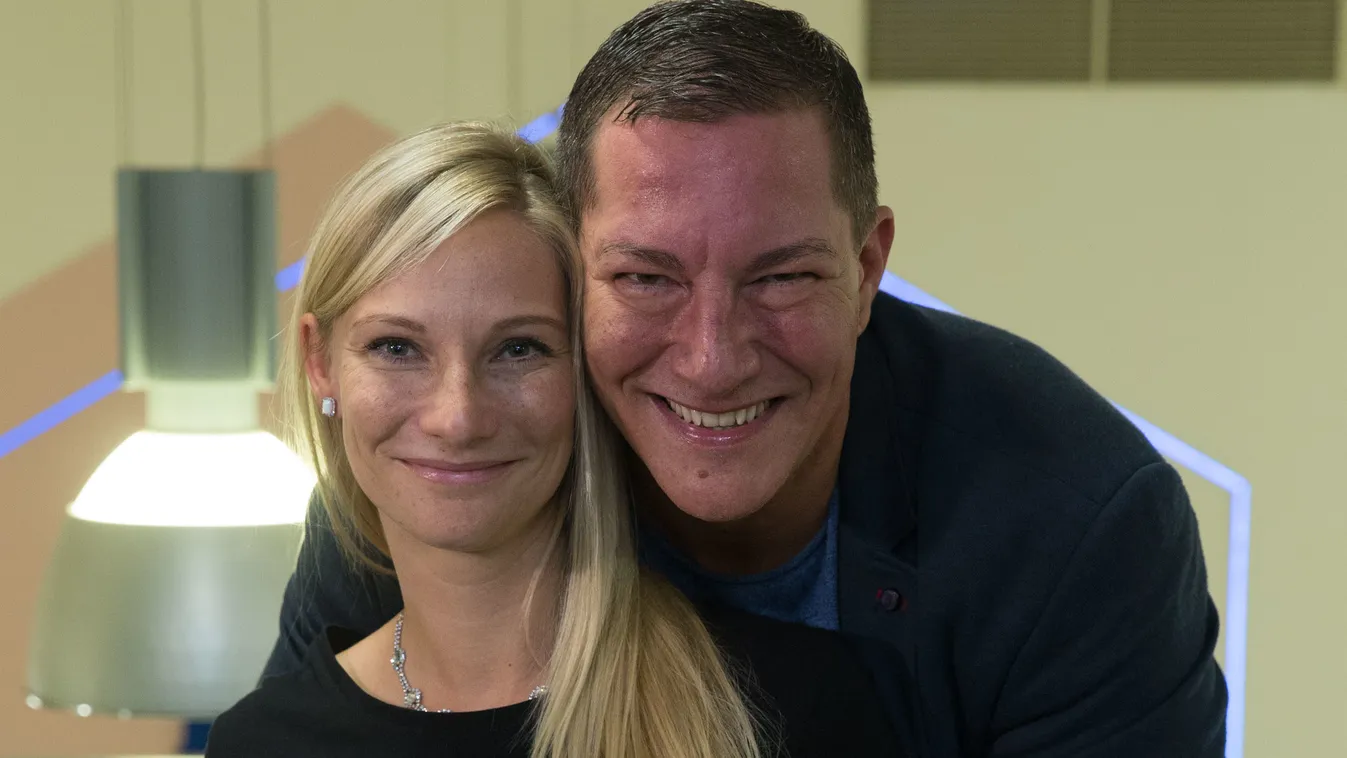 Mesés képpel köszöntötte feleségét a magyar színész