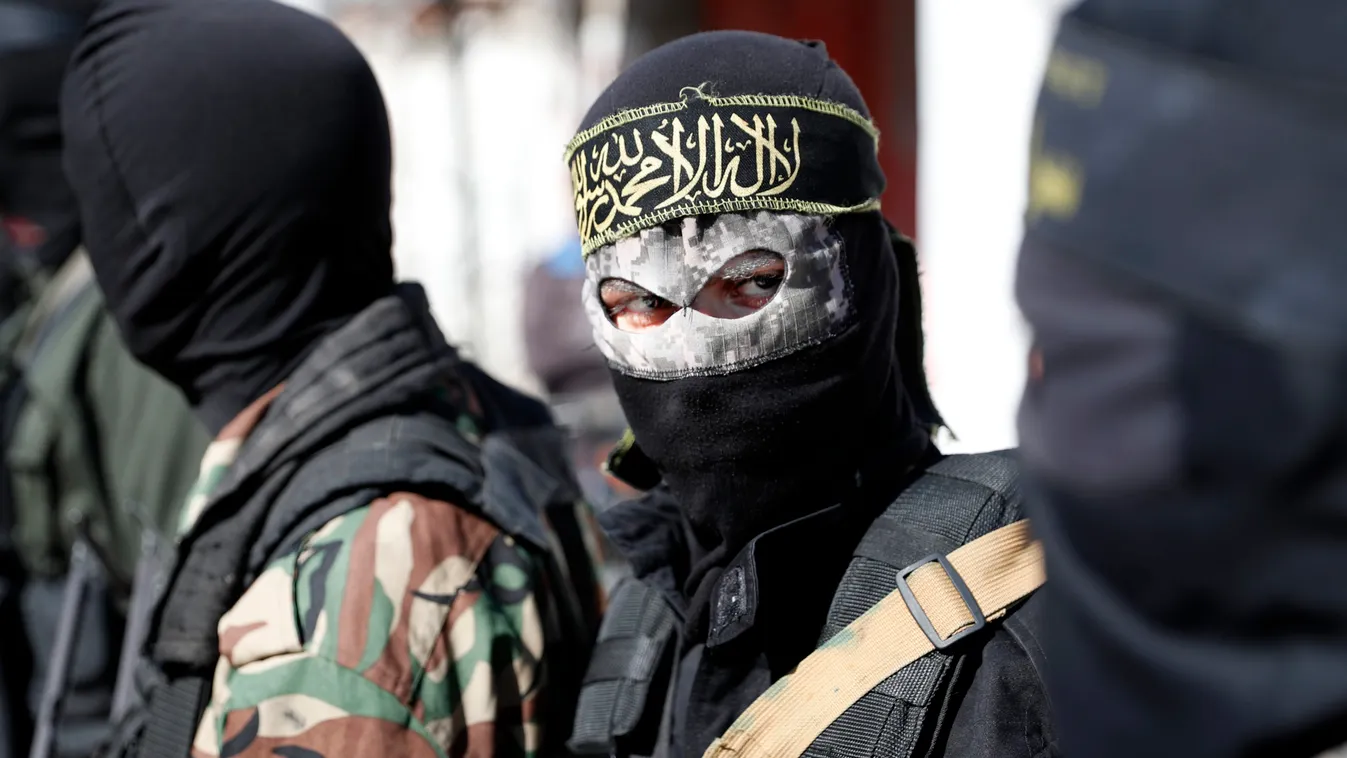 Dzsihadista fegyveresek mészároltak le vagy harminc embert