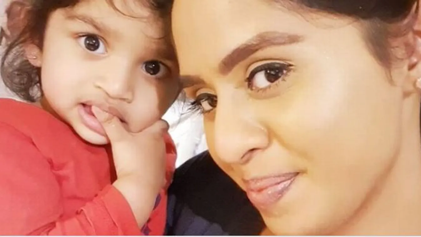 A rendőrök is zokogni kezdtek, ahogy beléptek a 4. emeleti lakásba: egy 2 éves kislány és édesanyja feküdt holtan egymás mellett