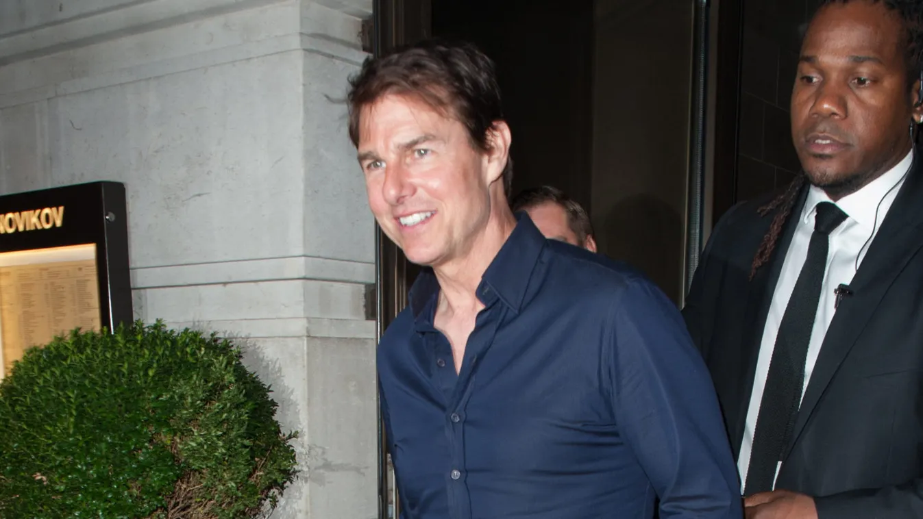 Lebuktak, ezzel a dögös színésznővel randizik Tom Cruise - Fotók