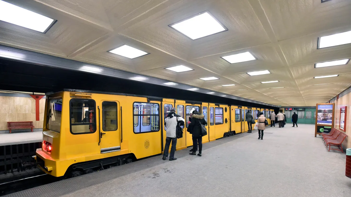 Kellemetlen meglepetés éri az utasokat a budapesti metró 1-es vonalán