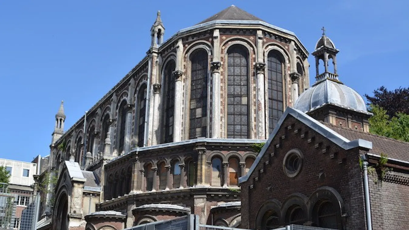 Franciaországban lerombolnak egy gyönyörű neobizánci kápolnát, hogy kollégium épülhessen a helyén