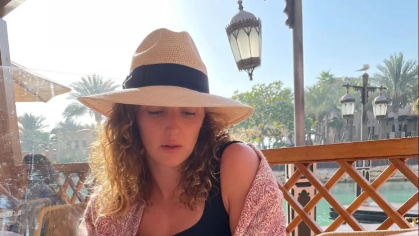 Ölelés és puszi: Hosszú Katinkát új barátjával fotózták le Dubajban