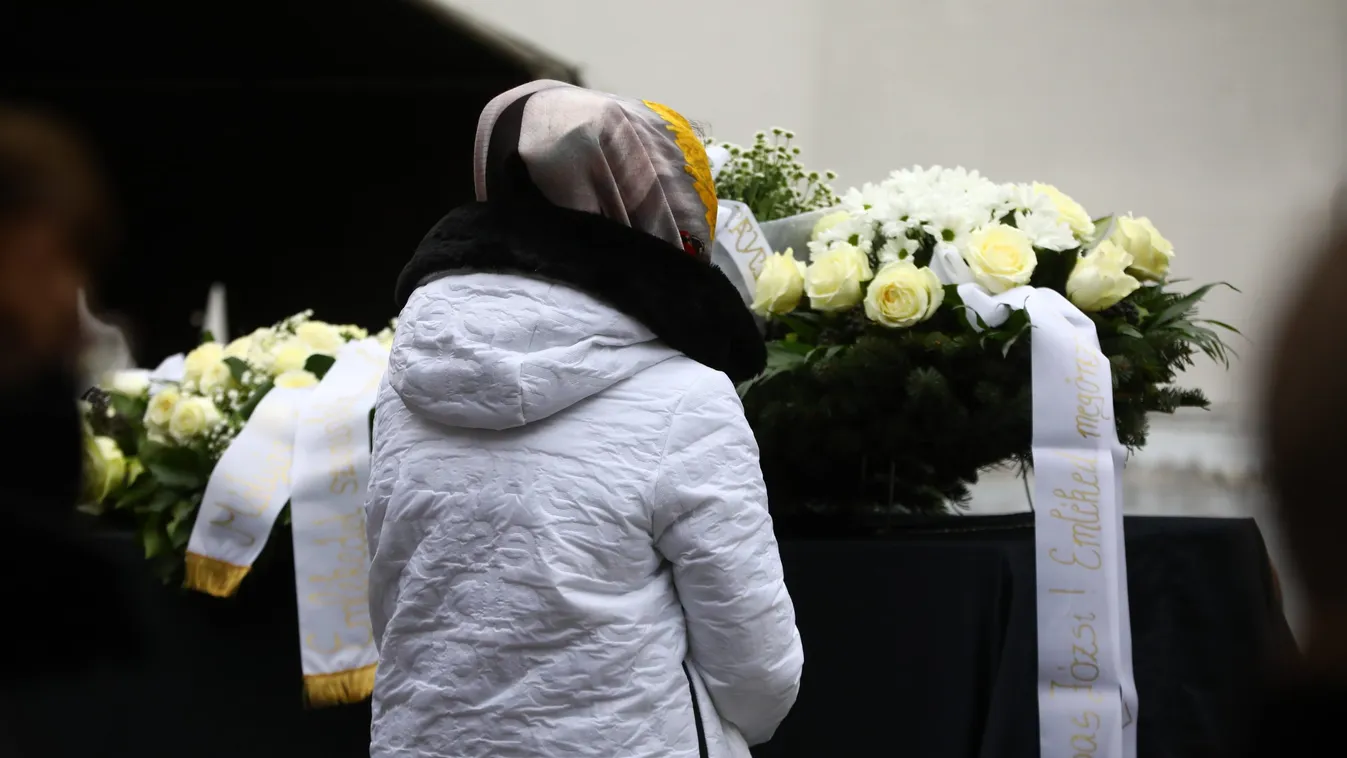 Szívszorító videó Sas József temetéséről!