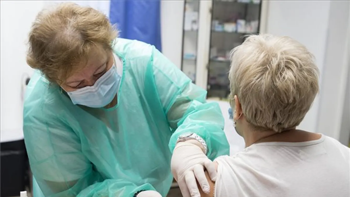 Országszerte megkezdték az oltást a magyar idősotthonokban - Fotók