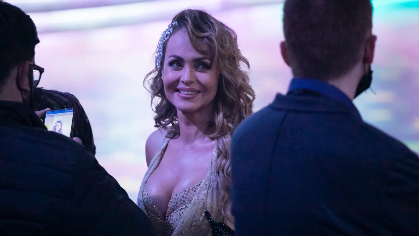 Forró fotó: intim helyzetben kapták le Gabriela Spanicot