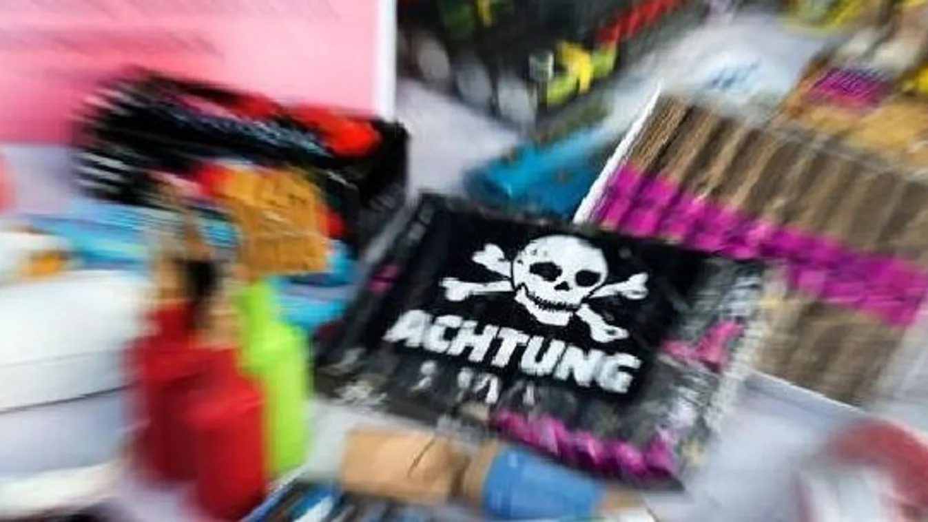 Arca előtt robbant fel a tűzijáték, küzdenek a sztársportoló szeme világáért