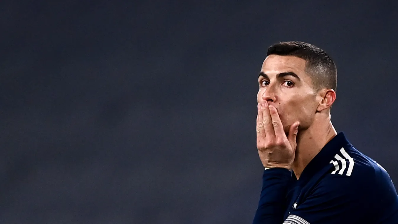 Ronaldo után szimatol az olasz rendőrség: szabályt sértett?