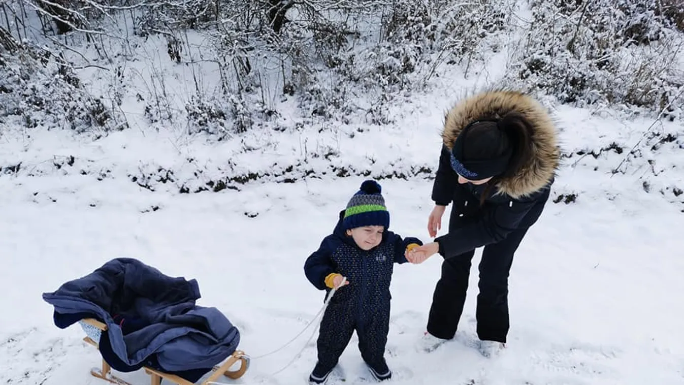 Igazi csoda: Zente hosszú utat tett meg a kórháztól a szánkózásig