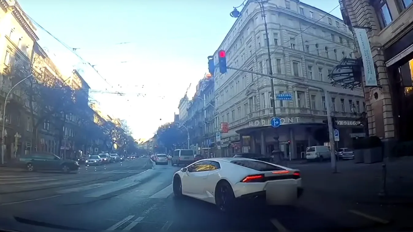 Ezt nem fogod elhinni: a villamossíneken száguldozott egy Lamborghini Budapesten - videó