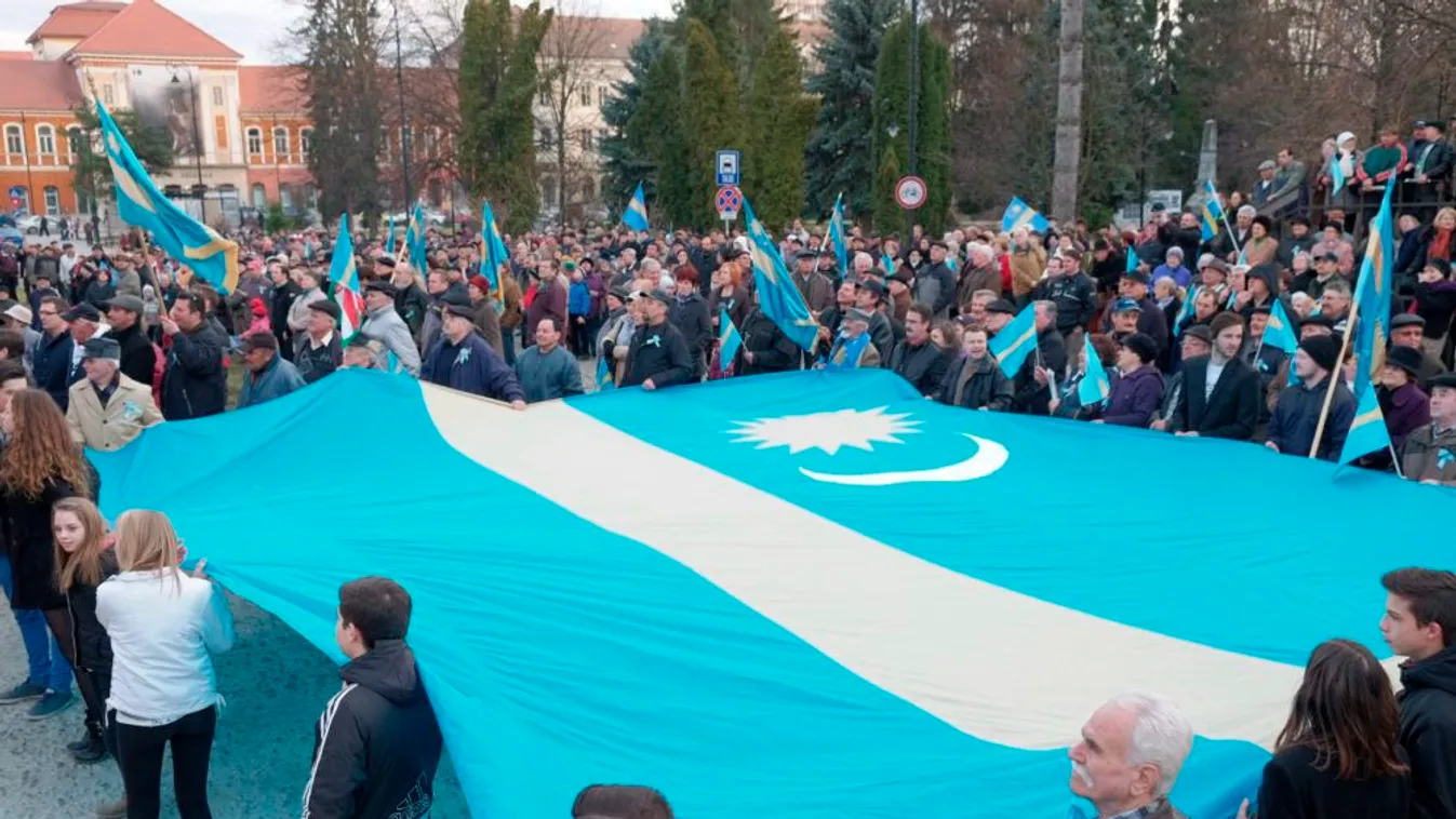 Véghajrához érkezett a székely petíció!