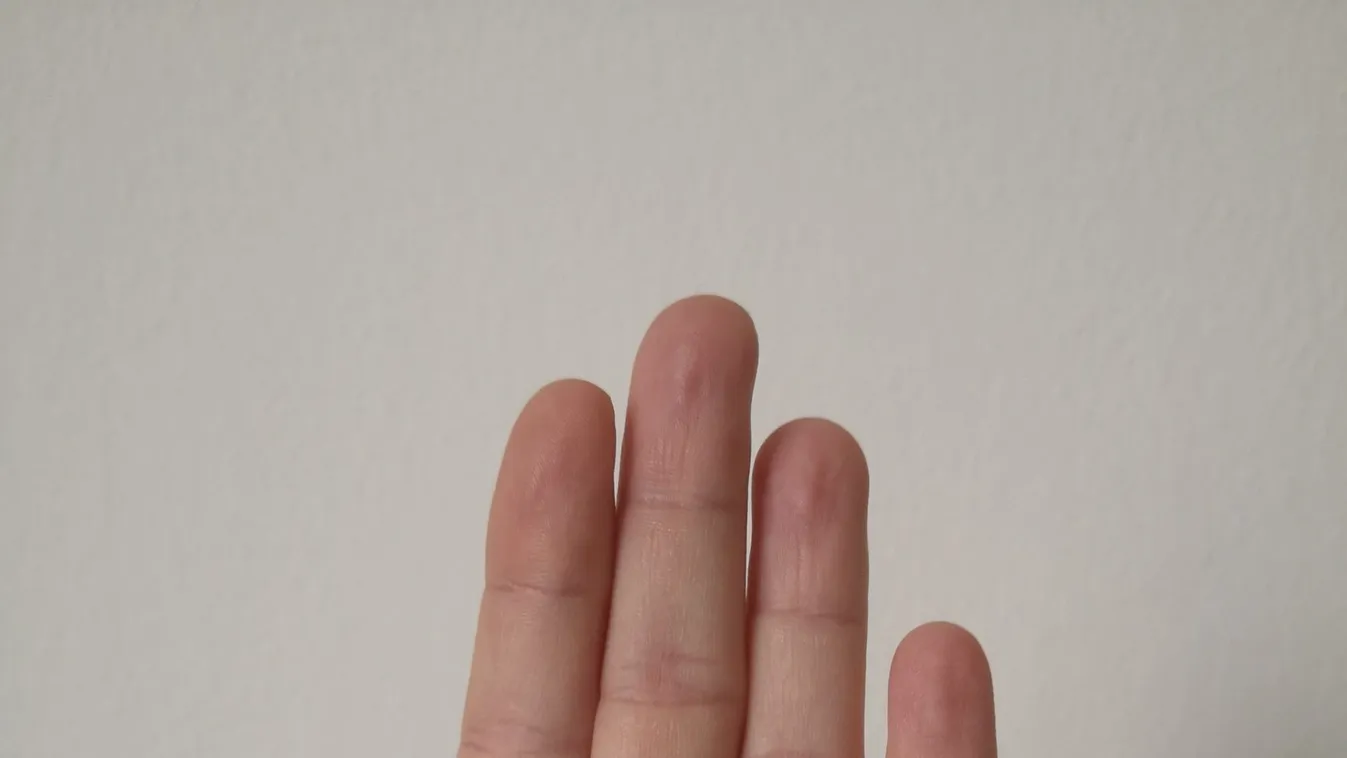 Látsz ilyen vonalat a tenyereden? Meghozza a szerencsédet 2021-ben!