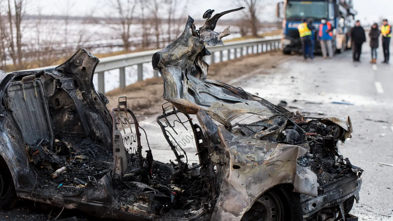 Szívszorító, ez lehet a sorsa a tinilánynak, akinek meghalt a családja a győri horrorbalesetben