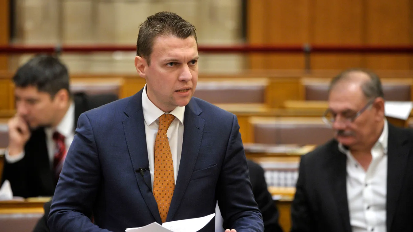Menczer: Brüsszel hibái miatt vagyunk lemaradva