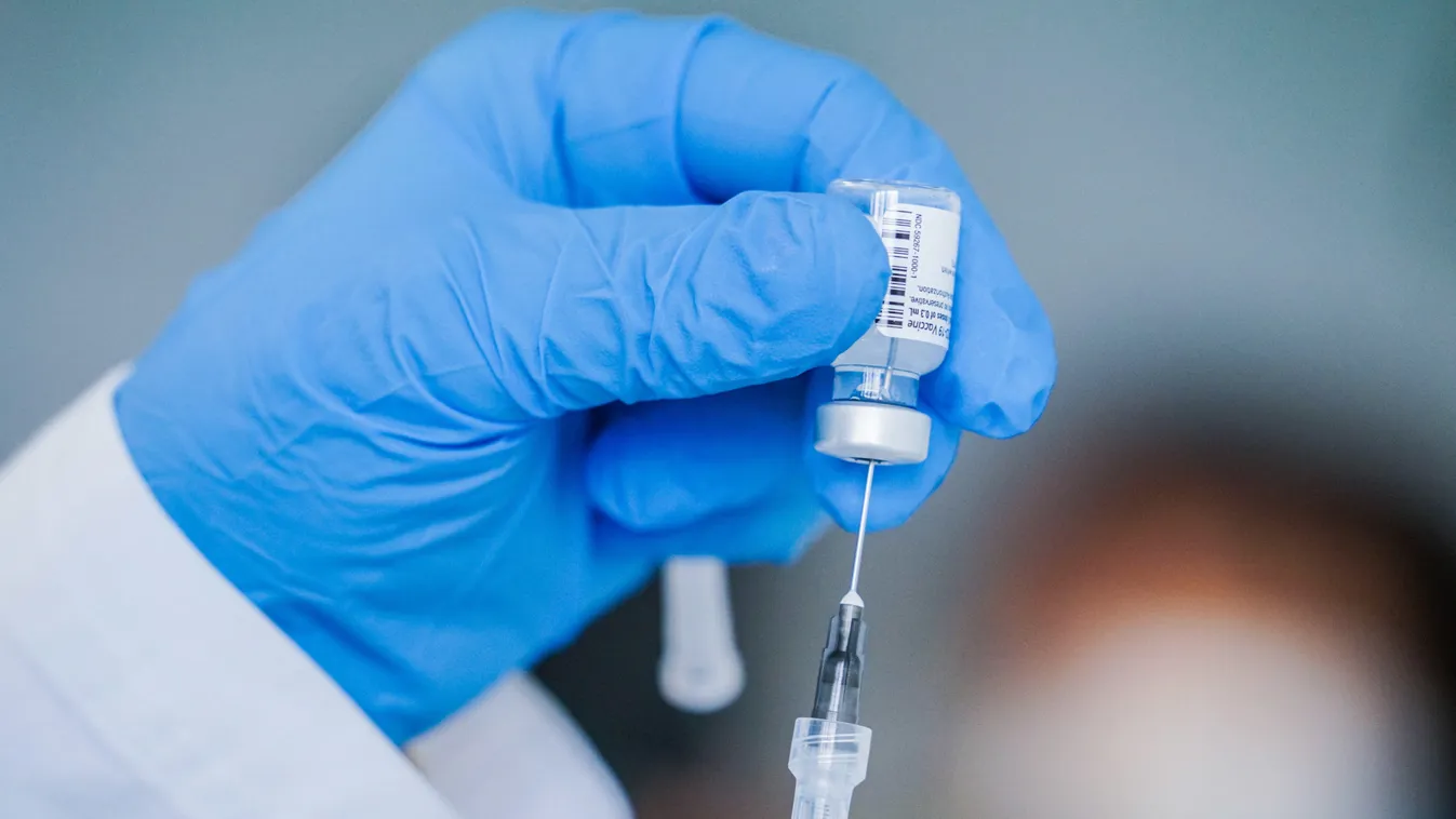 Sztárok orvosa: A celebek mindent elkövetnek, hogy soron kívül kapjanak oltást