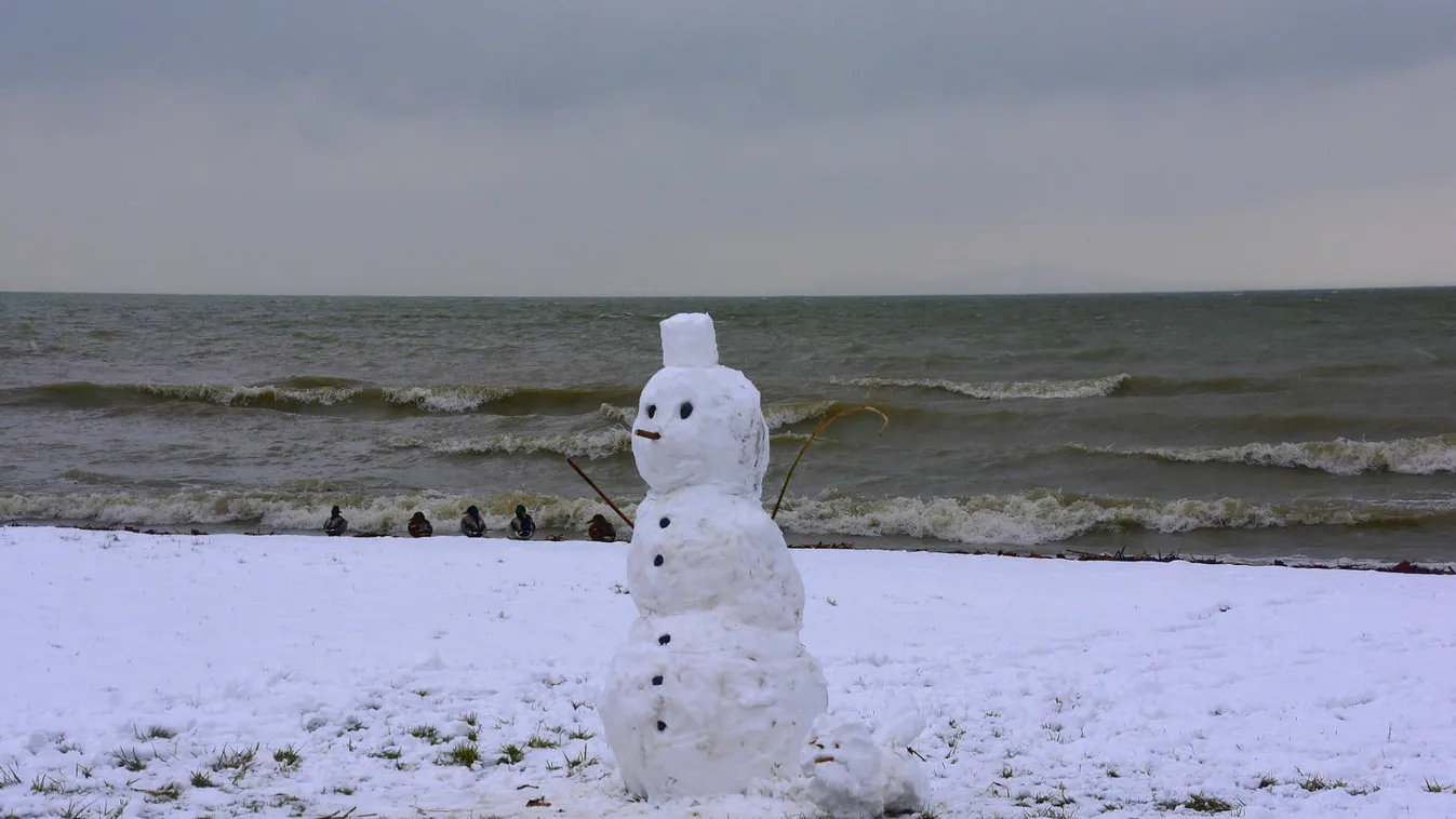 Óriási hó hullott, fehérbe borult Magyarország - Fotók