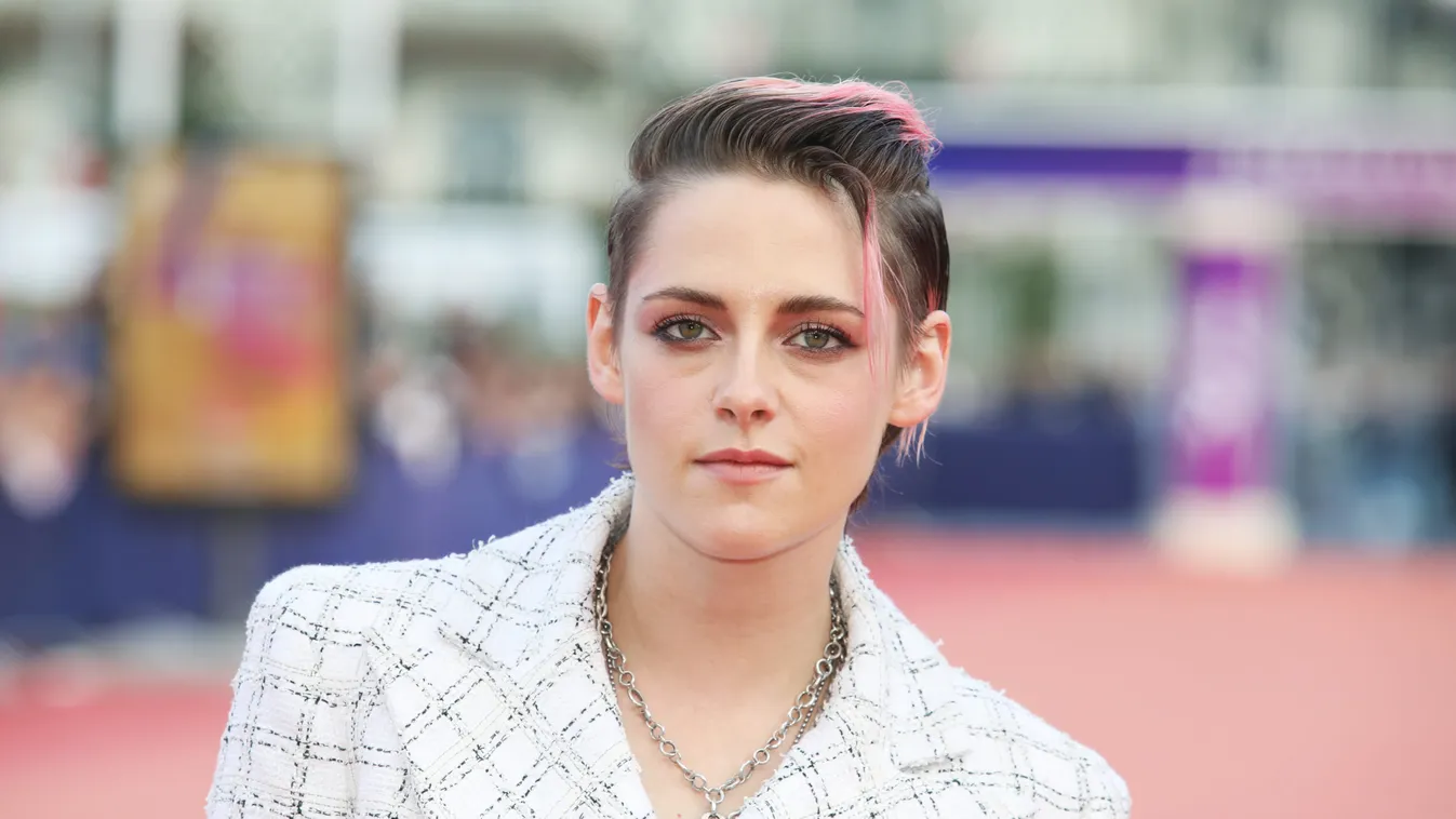 Itt az első kép: Ilyen lesz Dianaként Kristen Stewart